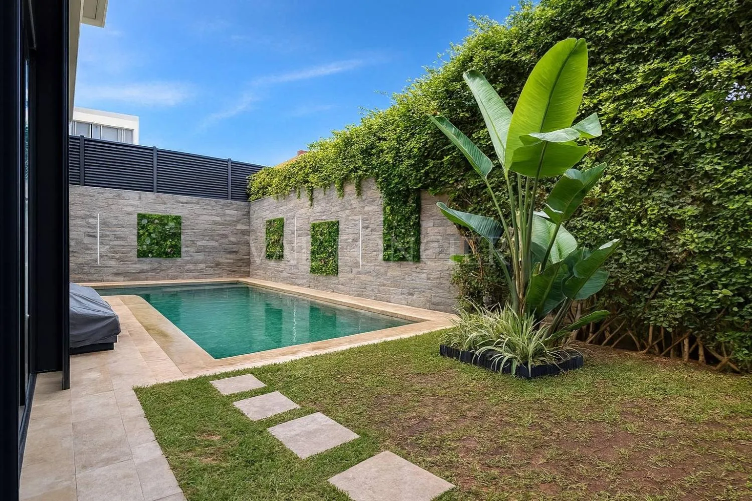 Vente magnifique villa moderne 4 suites, piscine et rooftop avec vue mer à Dar Bouazza - الدار البيضاء