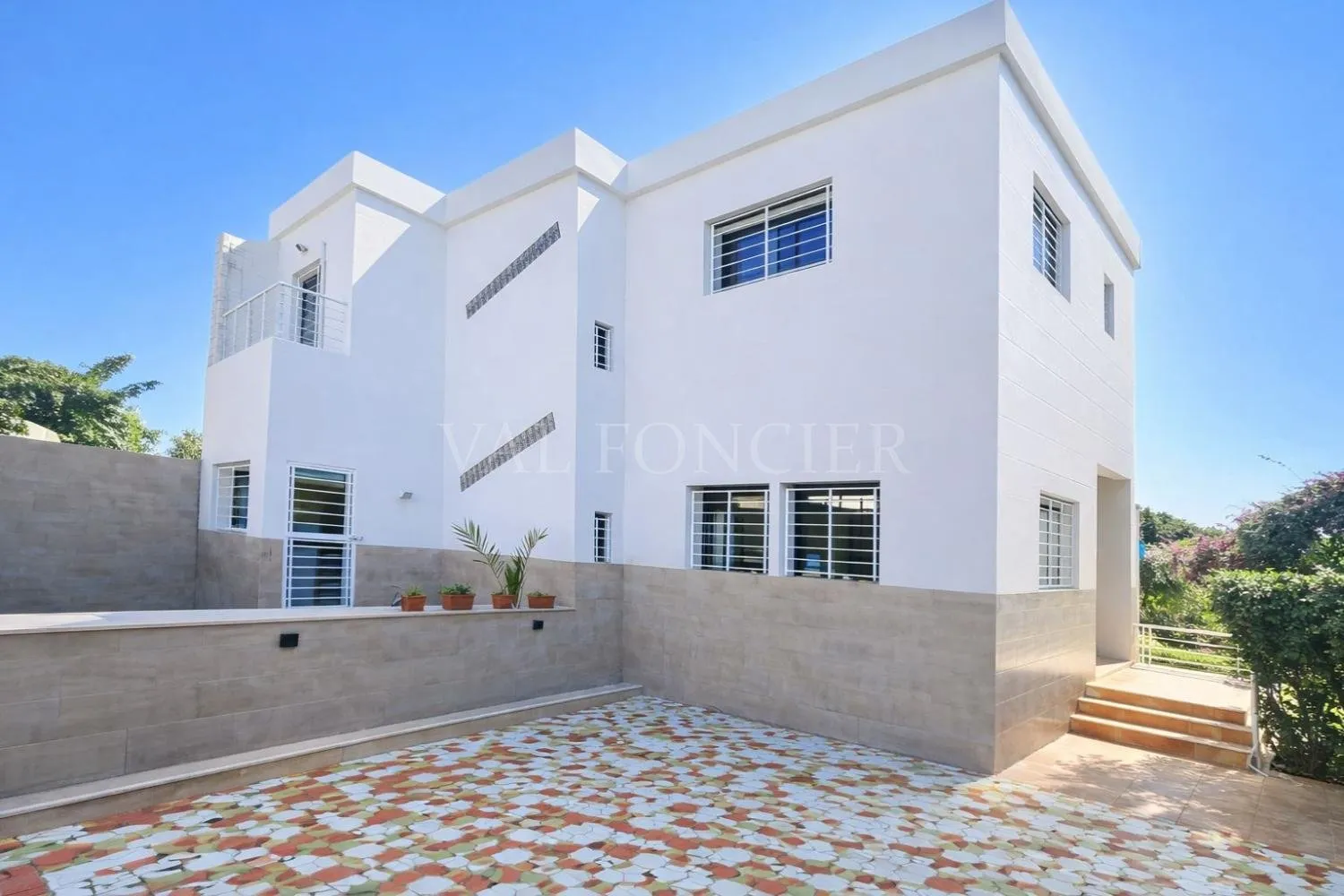 Vente villa à 3 niveaux sur un terrain de 462m2 à Dar Bouazza - الدار البيضاء (4)