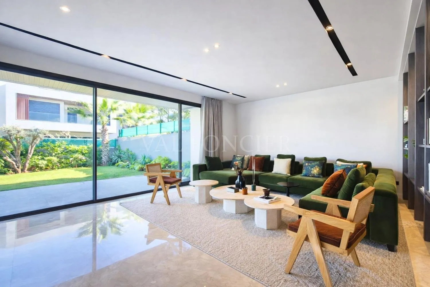 Vente Villa contemporaine neuve avec piscine – Ain Diab Extension - الدار البيضاء (3)