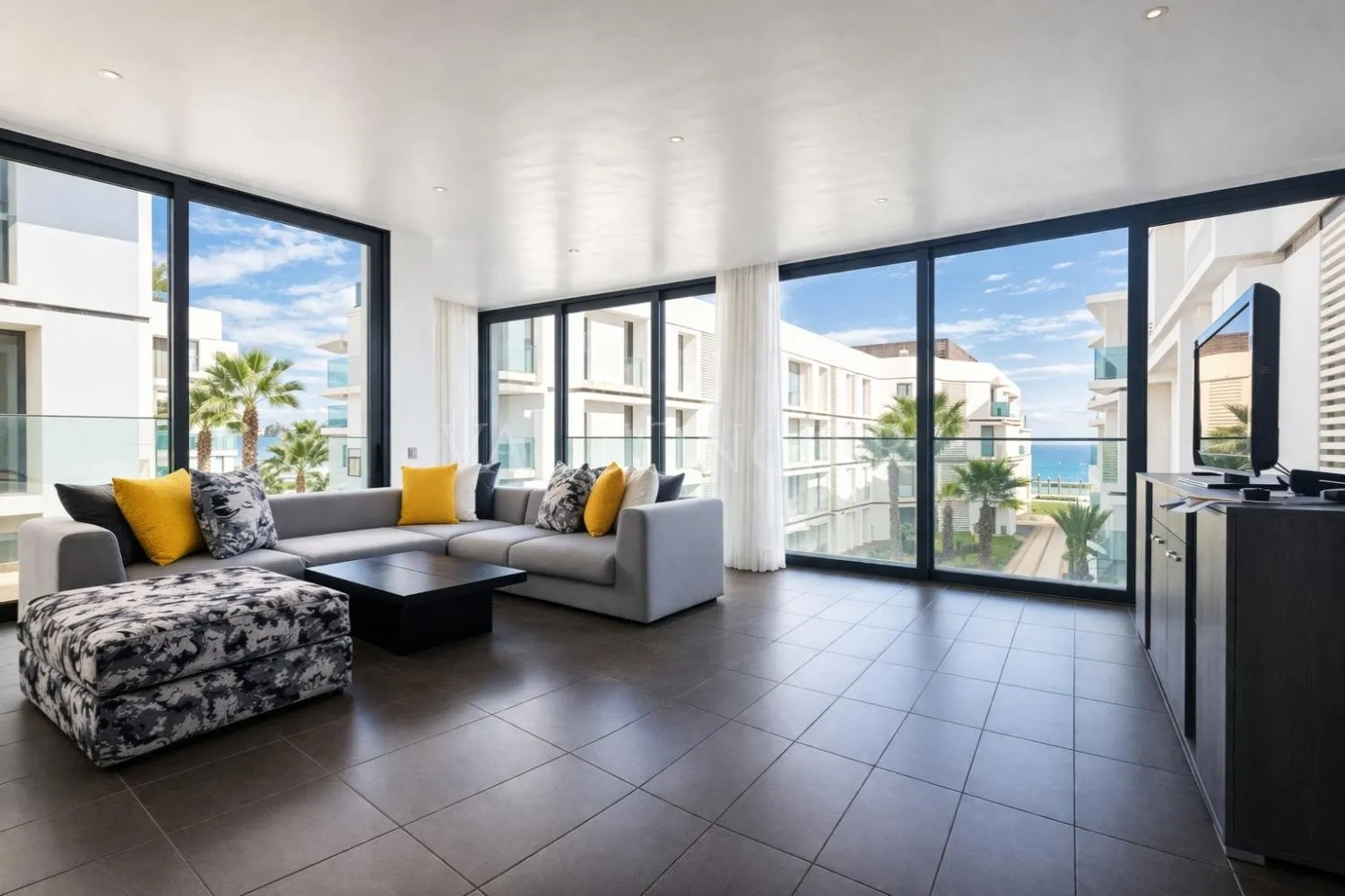 Vente Magnifique appartement avec vue mer frontale à Anfaplace - الدار البيضاء