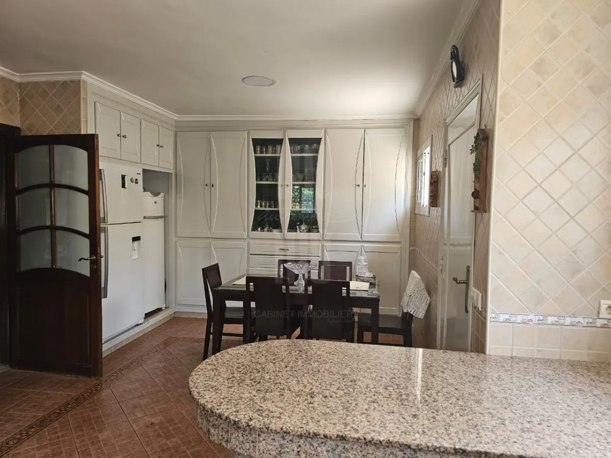 A VENDRE VILLA INDIVIDUELLE 623m² ISOLEE A POLO - الدار البيضاء (2)