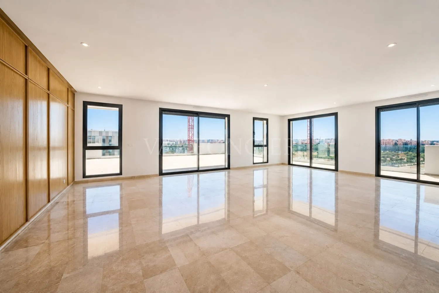 Appartement haut standing 400m2 étage élevé avec terrasse CFC, Casablanca - الدار البيضاء