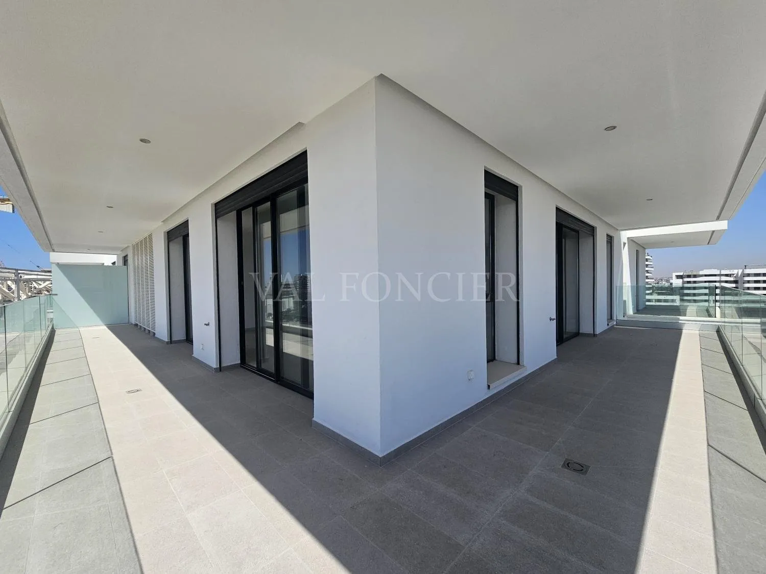 Vente d'un splendide appartement de 272 m² avec grande terrasse, Casablanca Finance City - الدار البيضاء (2)