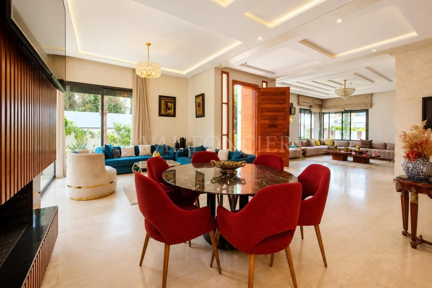 Vente Magnifique Villa 402m2 4chambres avec Piscine, Bouskoura - الدار البيضاء (3)