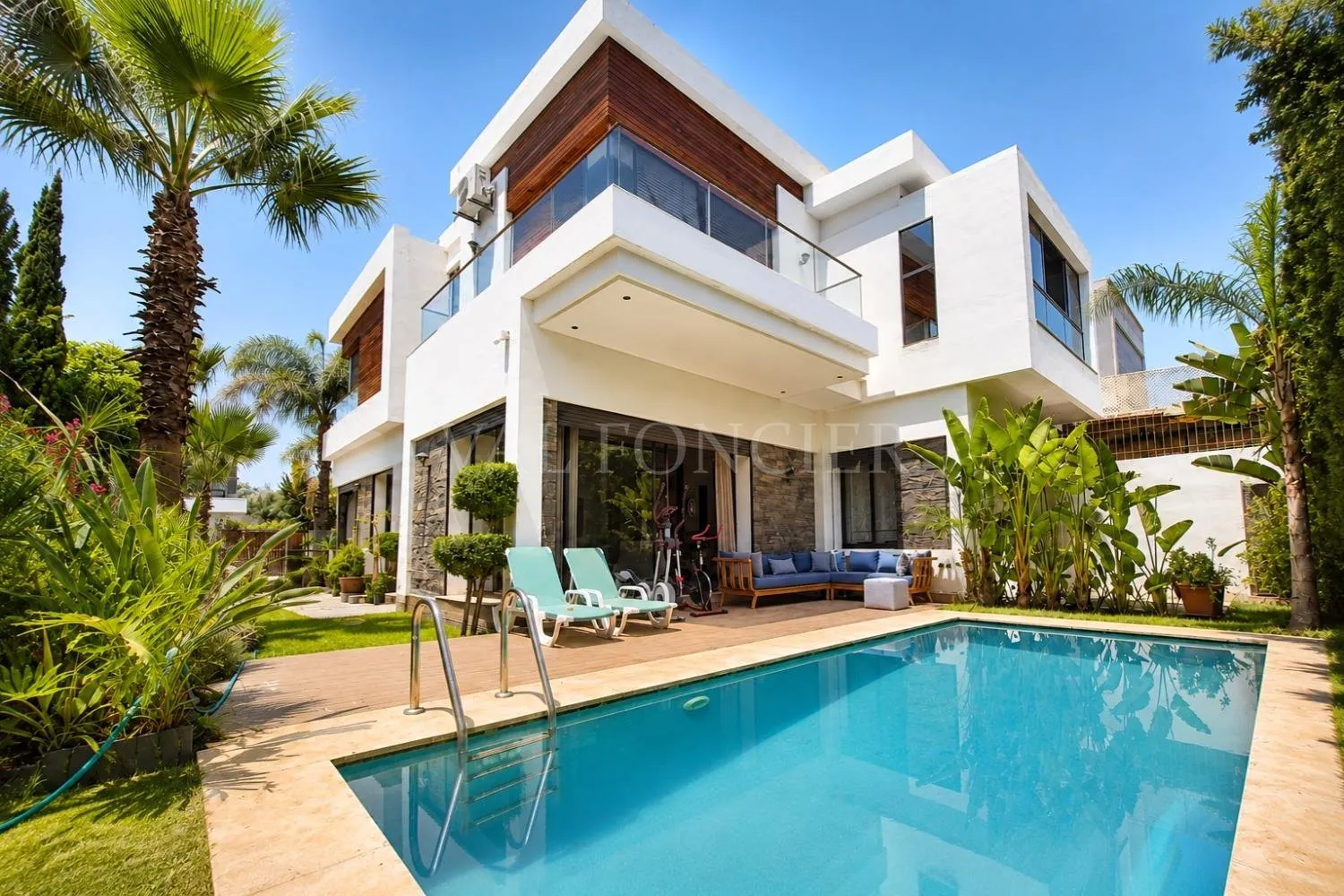 Vente Magnifique Villa 402m2 4chambres avec Piscine, Bouskoura - الدار البيضاء