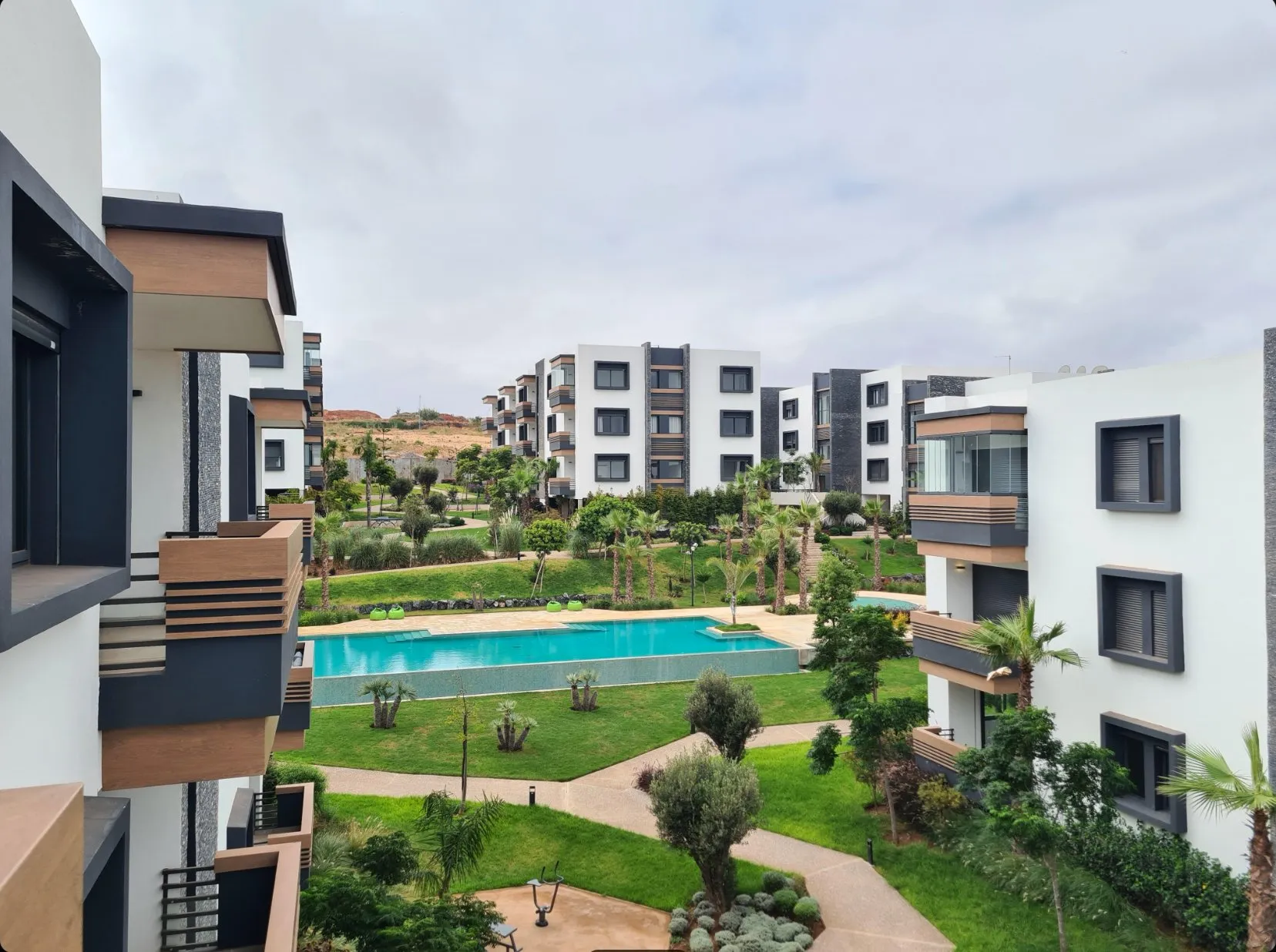 Appartement de standing neuf à louer meublé - دار بوعزة