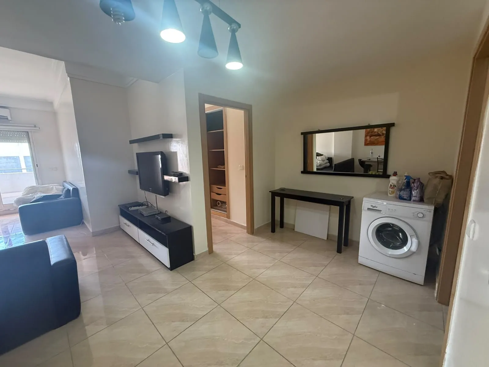 Centre-ville de Casablanca – Appartement à vendre 1 CH - الدار البيضاء (3)
