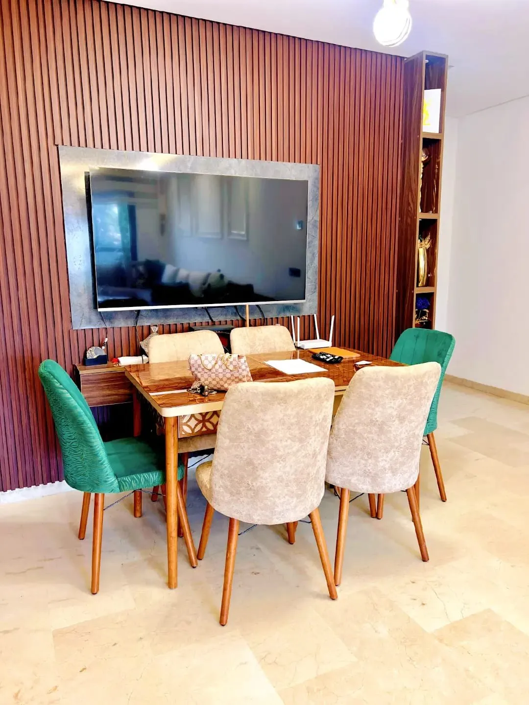 Bel appartement en vente de 137 m² au quartier Des Hôpitaux - الدار البيضاء (3)