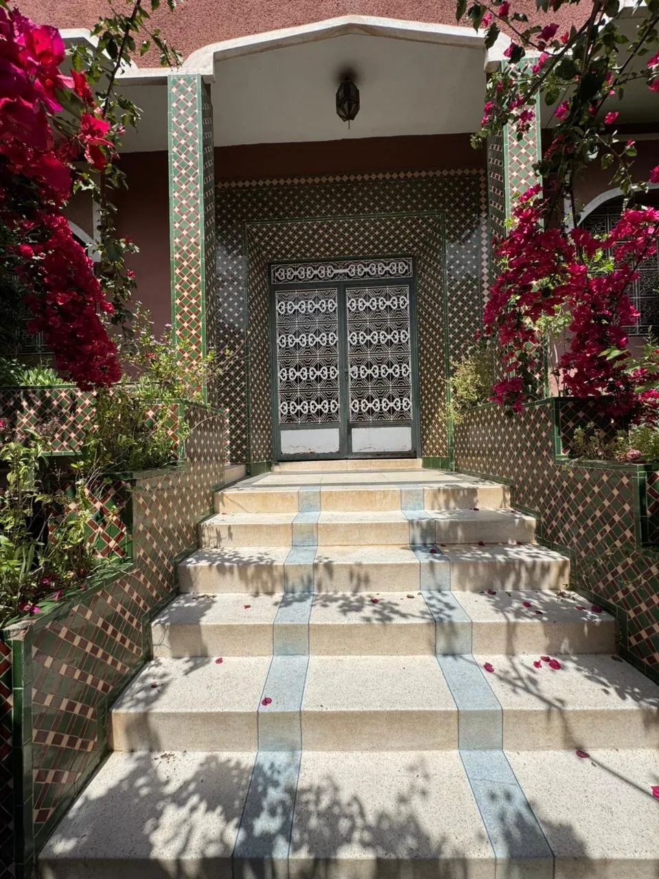 villa a vendre majorel 295m rouidatte a ne pas rater sure la rue - مراكش (2)