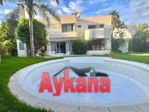 Vente Villa en Exclusivité à Rabat Hay Riad - الرباط