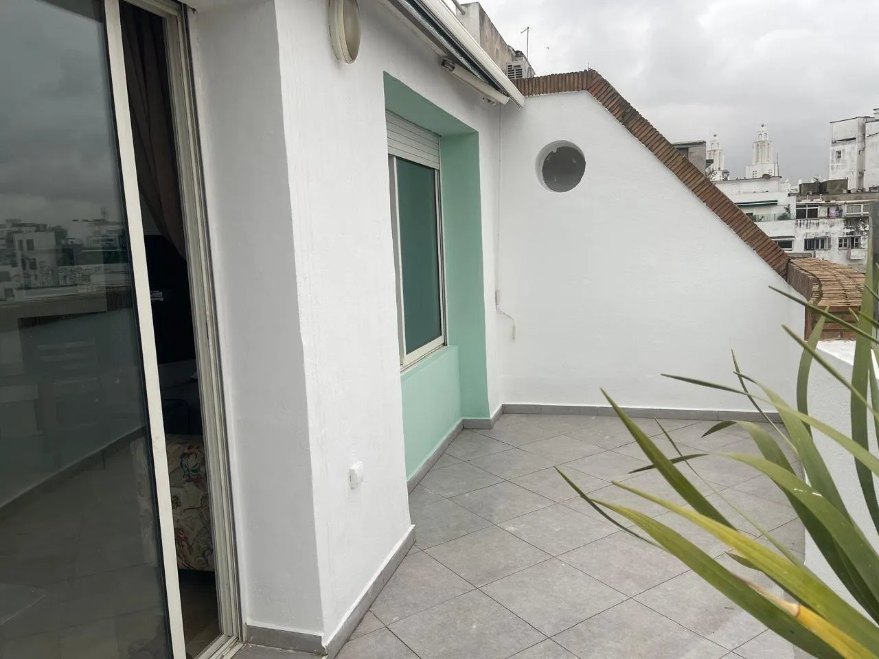DERNIER ETAGE TERASSE SOLEIL PROCHE CATEDRALE ET PARC DE LA LIGUE ARABE - الدار البيضاء (4)