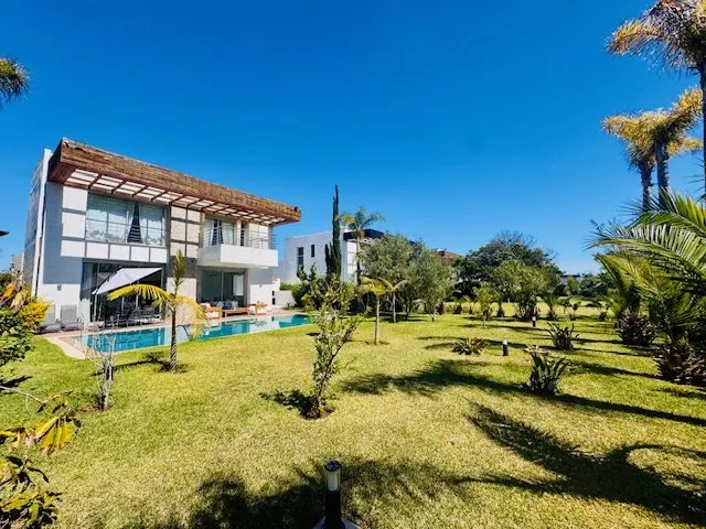 EMPLACEMENT EXCEPTIONNEL A 3 MINUTE DE LA PLAGE , GOLF, ET HOTEL 5 ETOILES - بوزنيقة