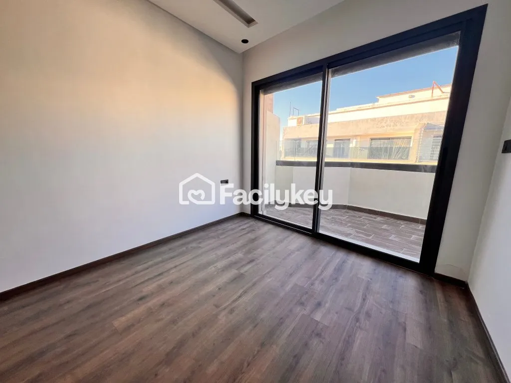 Appartement de 104 m² à Casablanca - الدار البيضاء (4)