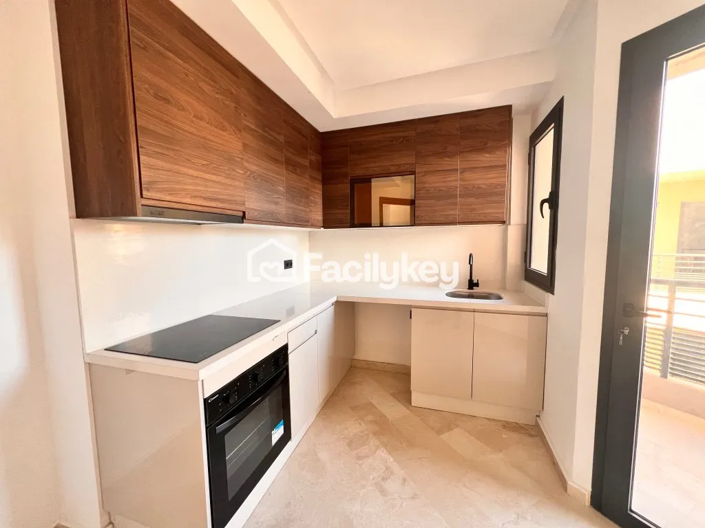 Appartement de 104 m² à Casablanca - الدار البيضاء (2)
