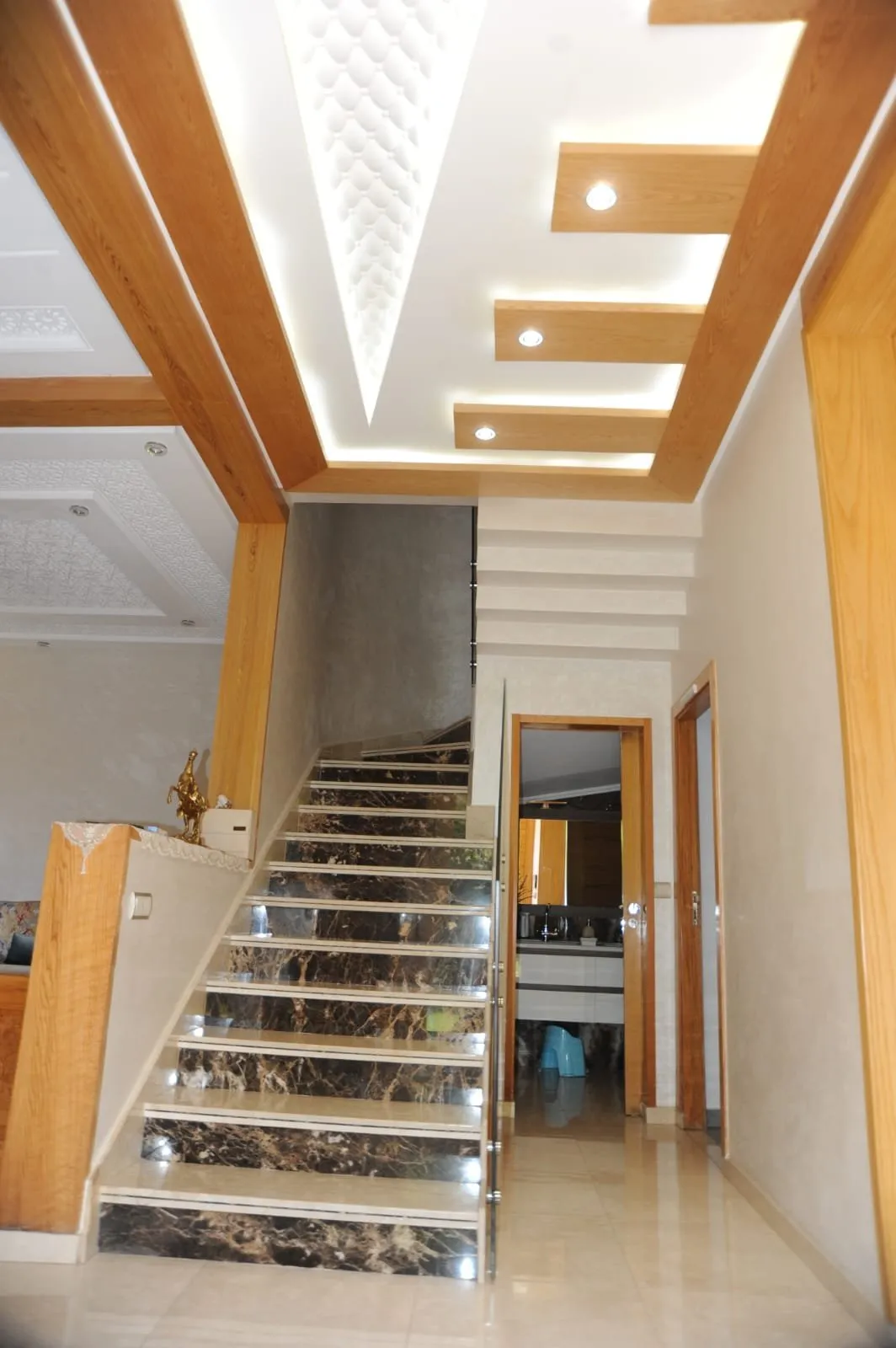 Tit Mellil vente villa d’angle dans résidences 3 CH - الدار البيضاء (2)