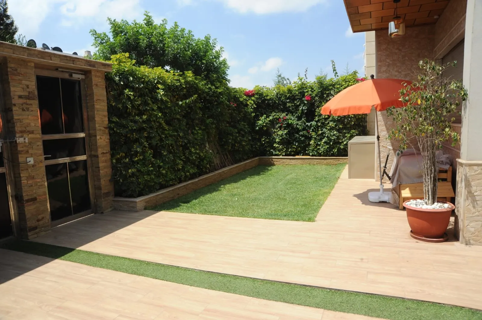 Tit Mellil vente villa d’angle dans résidences 3 CH - الدار البيضاء