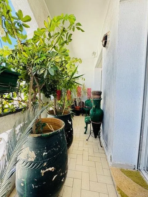 DERNIER ETAGE AVEC PETITE TERASSE - الدار البيضاء