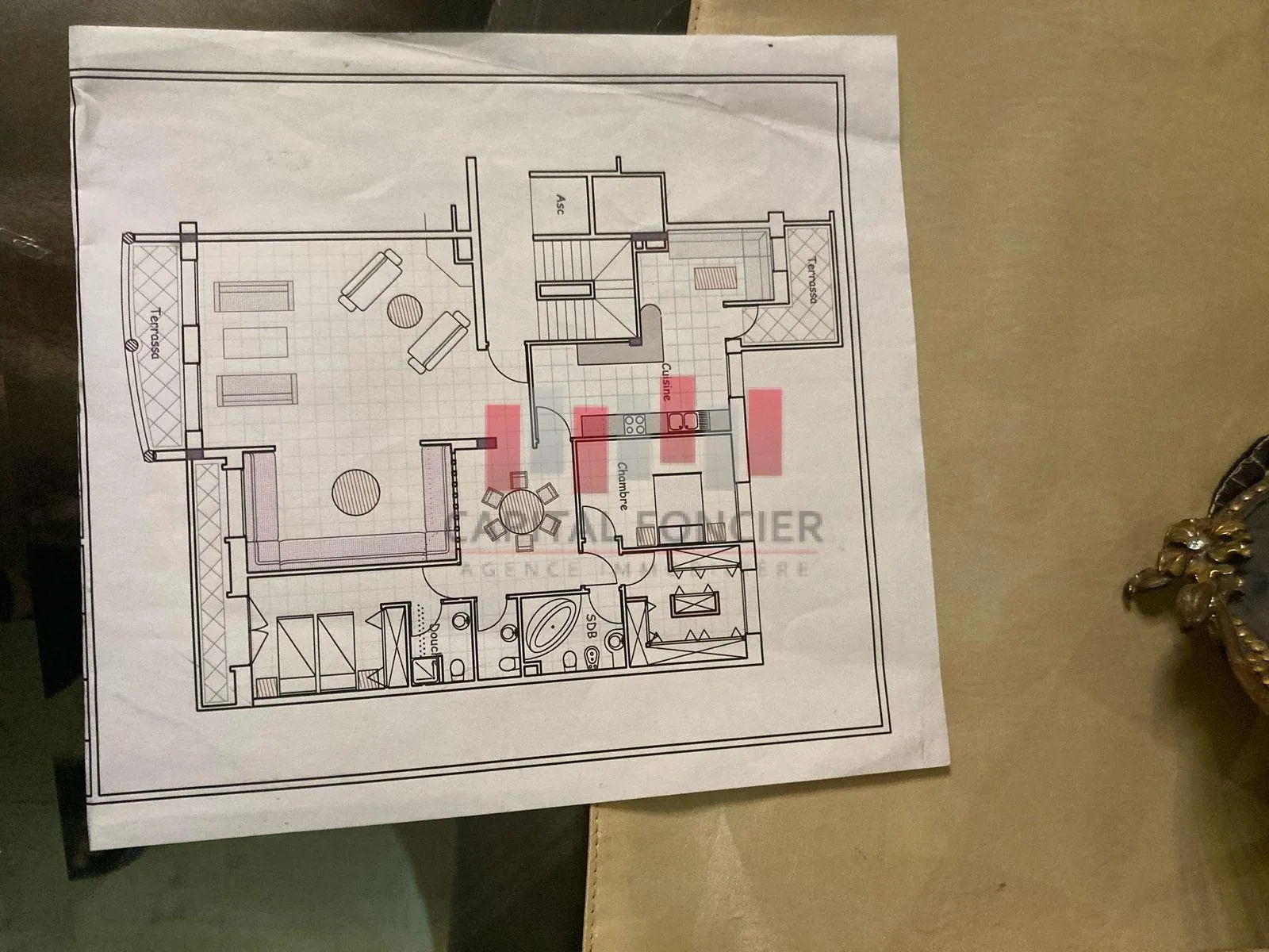 DERNIER ETAGE AVEC PETITE TERASSE - الدار البيضاء (3)