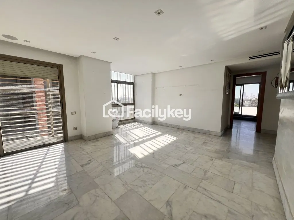 Appartement de 313 m² à Casablanca - الدار البيضاء (3)