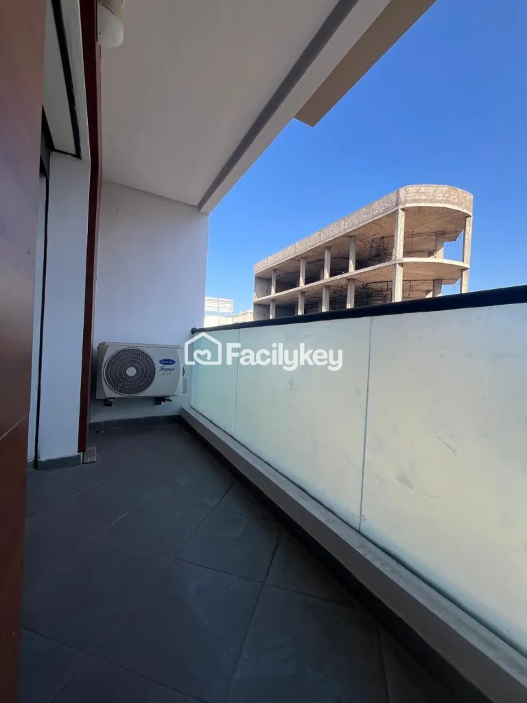 Appartement de 130 m² à Casablanca - الدار البيضاء (4)
