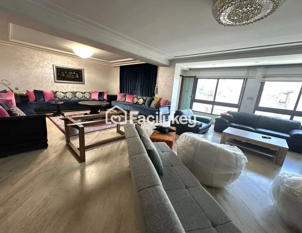 Appartement de 238 m² à Casablanca - الدار البيضاء (2)