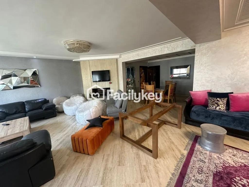 Appartement de 238 m² à Casablanca - الدار البيضاء (3)