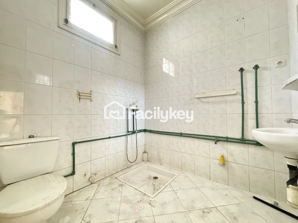 Immeuble de 128 m² à Casablanca - الدار البيضاء (4)