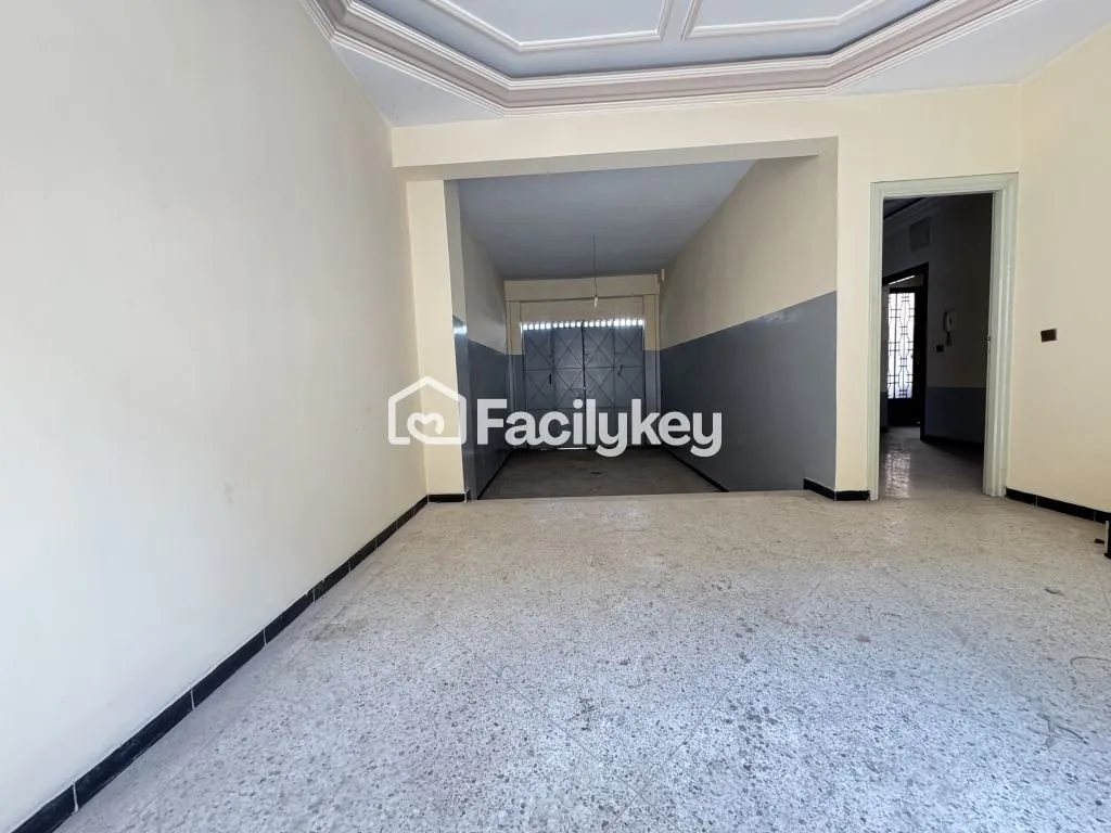 Immeuble de 128 m² à Casablanca - الدار البيضاء
