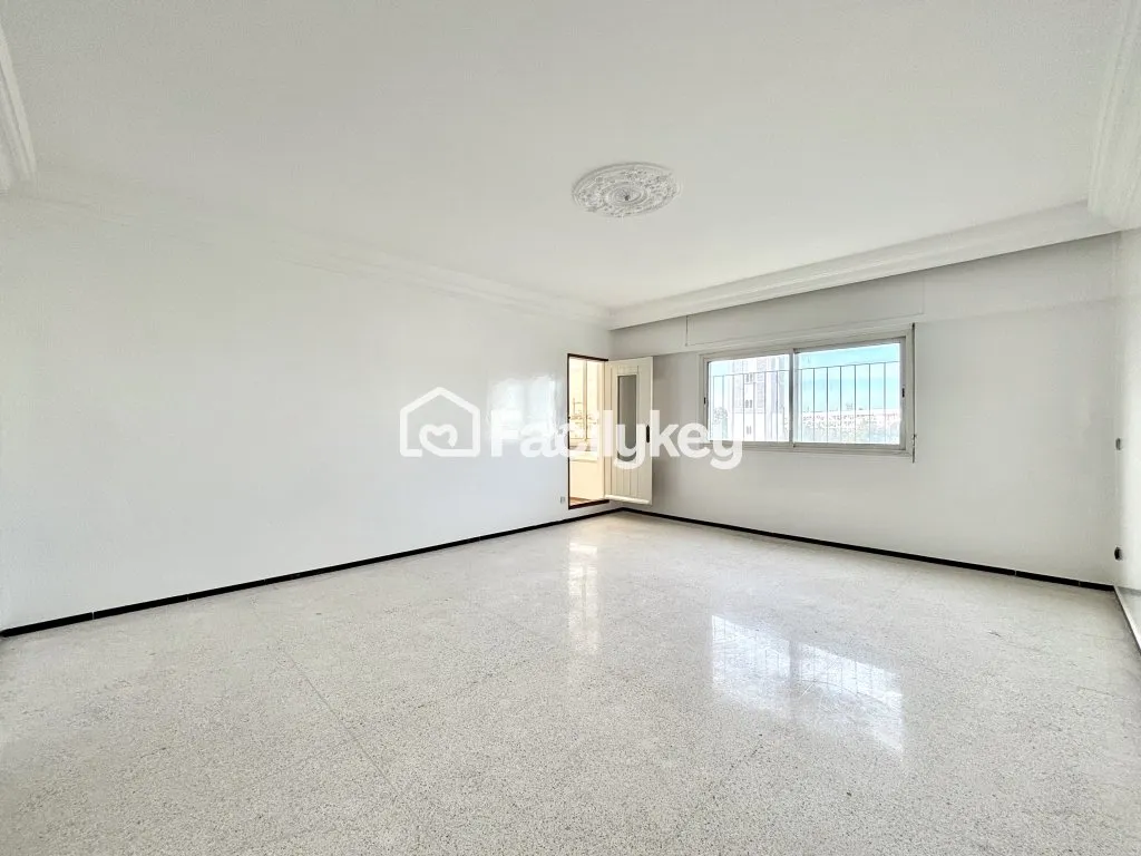 Appartement de 130 m² à Casablanca - الدار البيضاء (3)