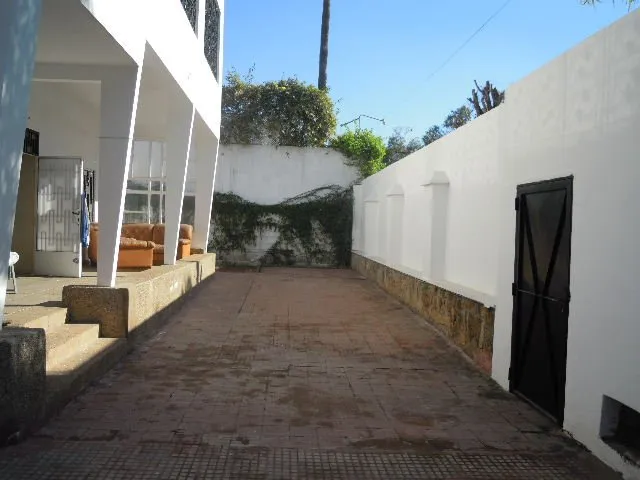 Villa à vendre au Quartier Polo - الدار البيضاء (2)
