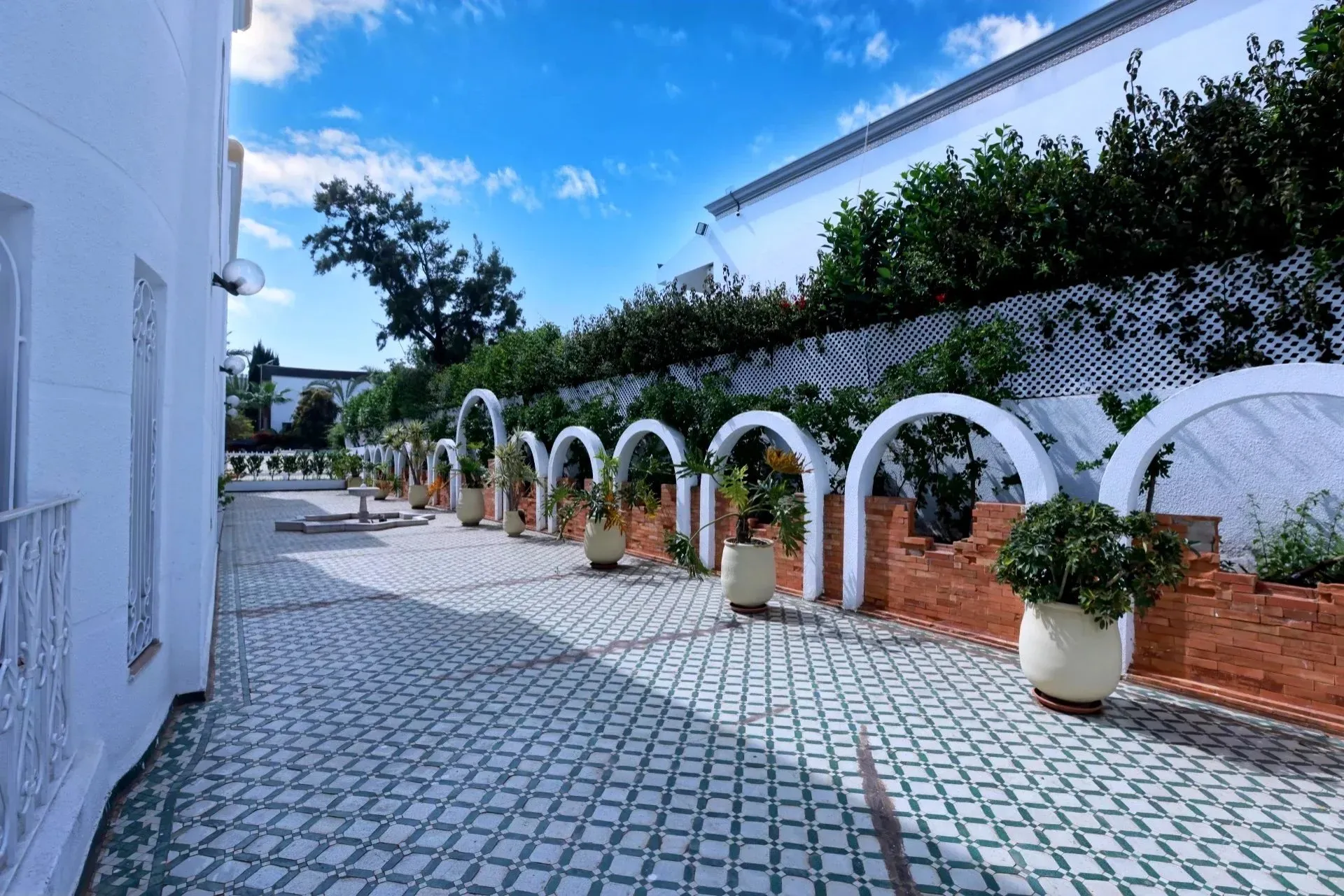 Villa d'Exception à Casablanca dans le prestigieux quartier de Californie - الدار البيضاء (4)