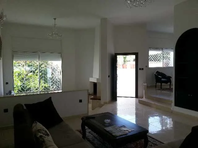 Très belle petite villa à vendre sur Hay Riad - الرباط (2)