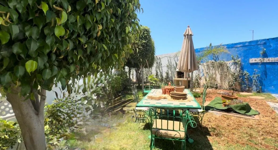 Jolie Villa avec grand jardin et piscine à Tamaris - الدار البيضاء (2)