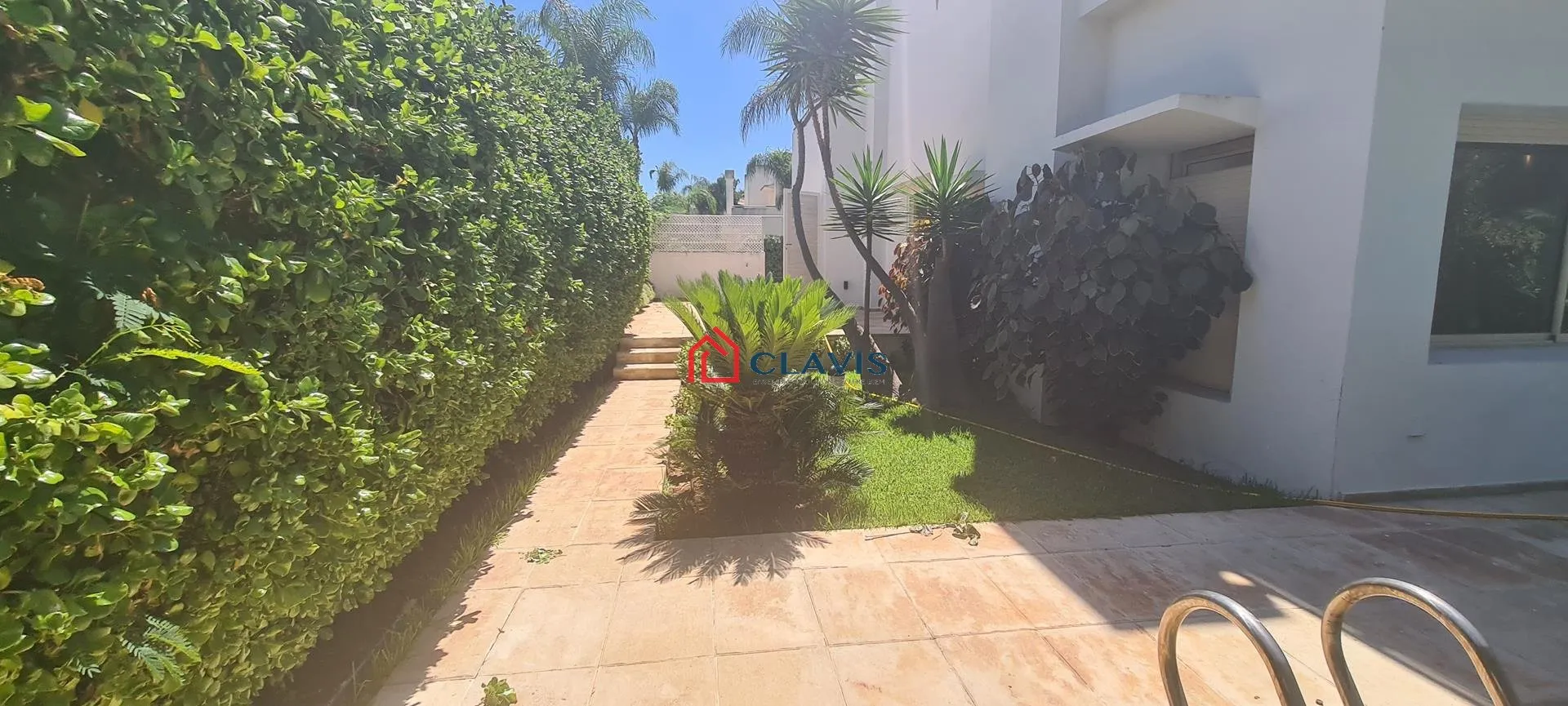 Villa avec piscine proche de l'ecole Americaine - الدار البيضاء (2)