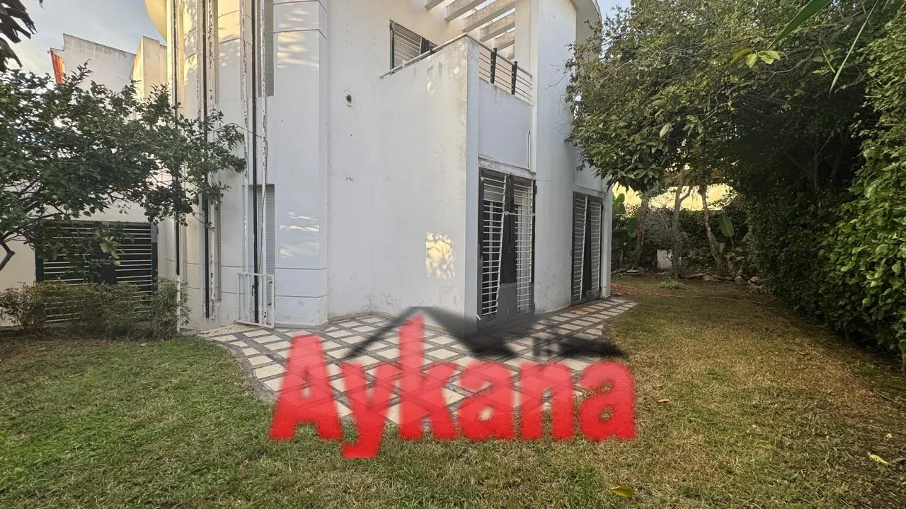 Villa à Vendre à hay riad Rabat - الرباط