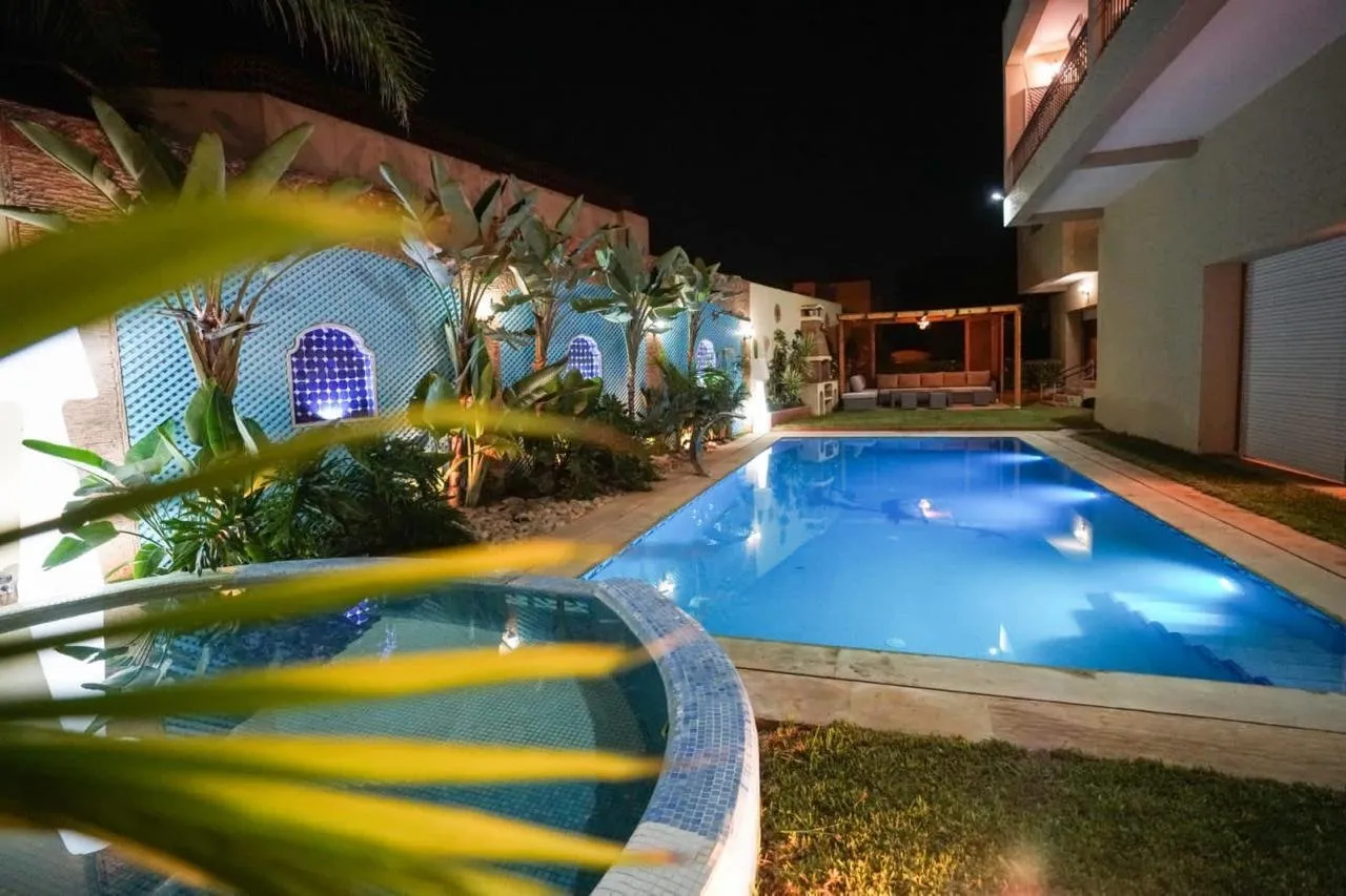 VILLA  AVENDRE QUARTIER AINDIAB - الدار البيضاء
