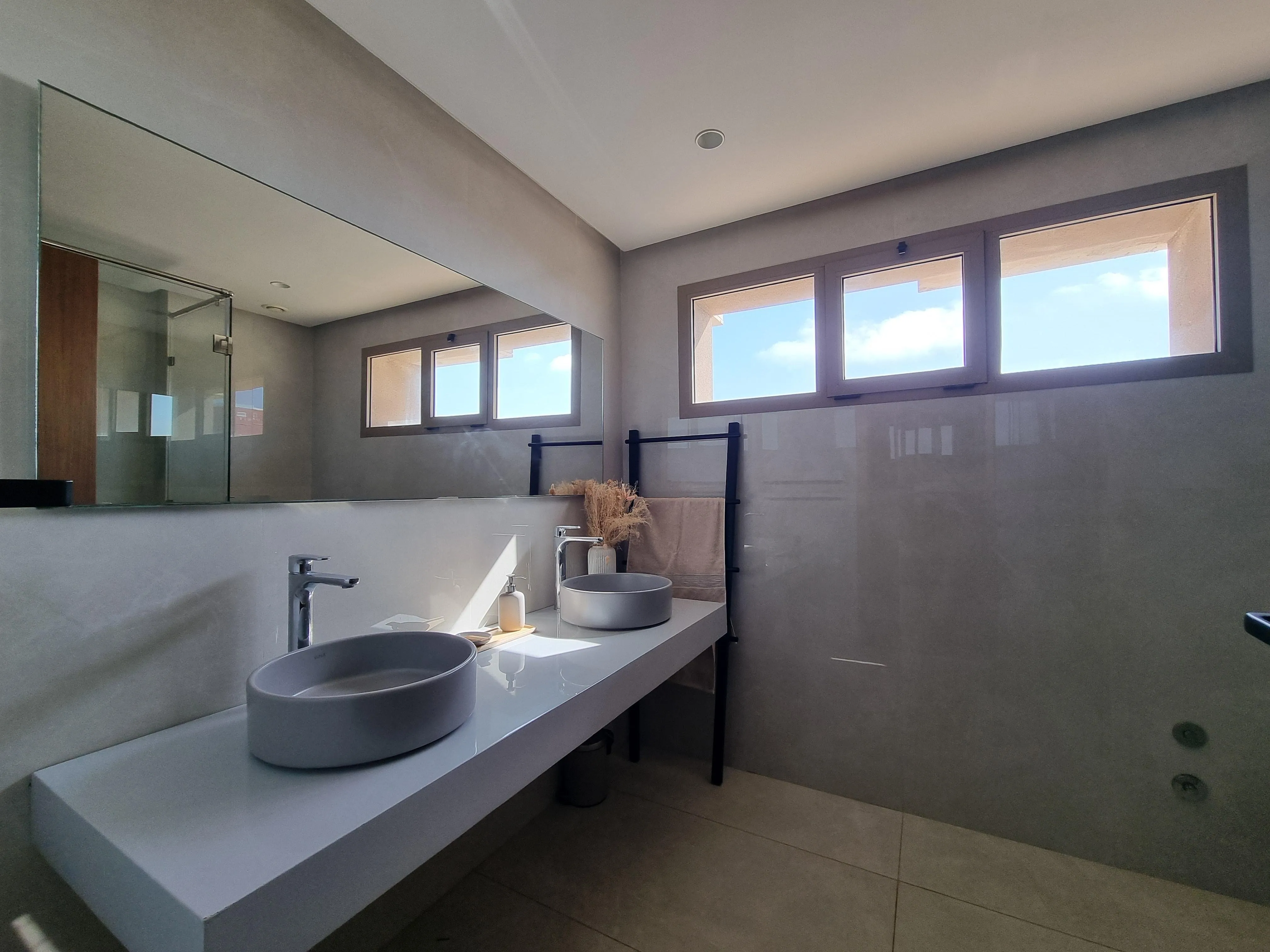 Front de Mer à Dar Bouazza – Vue Océan, Luxe et Sérénité - الدار البيضاء (3)
