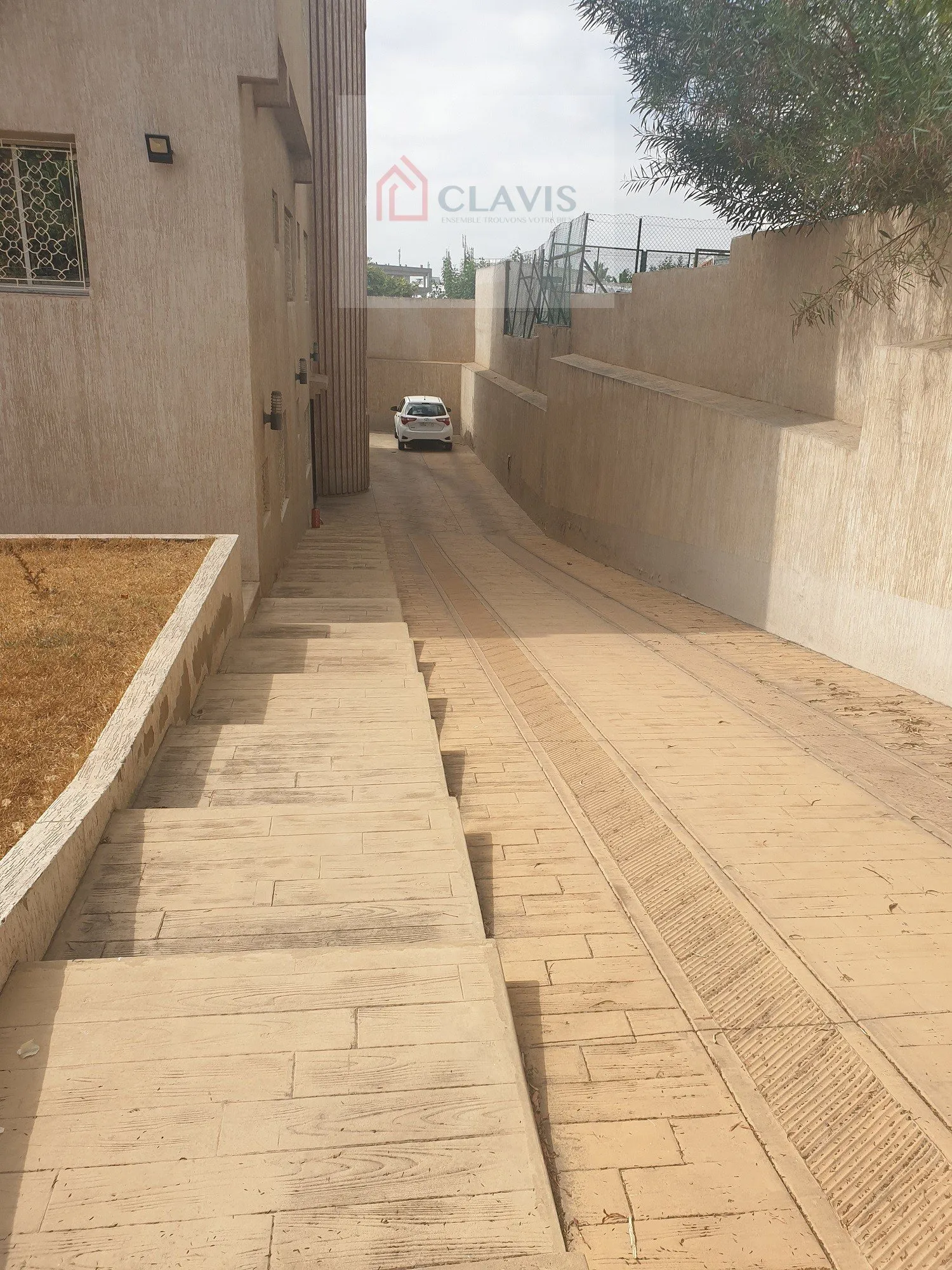 Villa avec 4 appartements independants  multi-usage - الدار البيضاء (2)