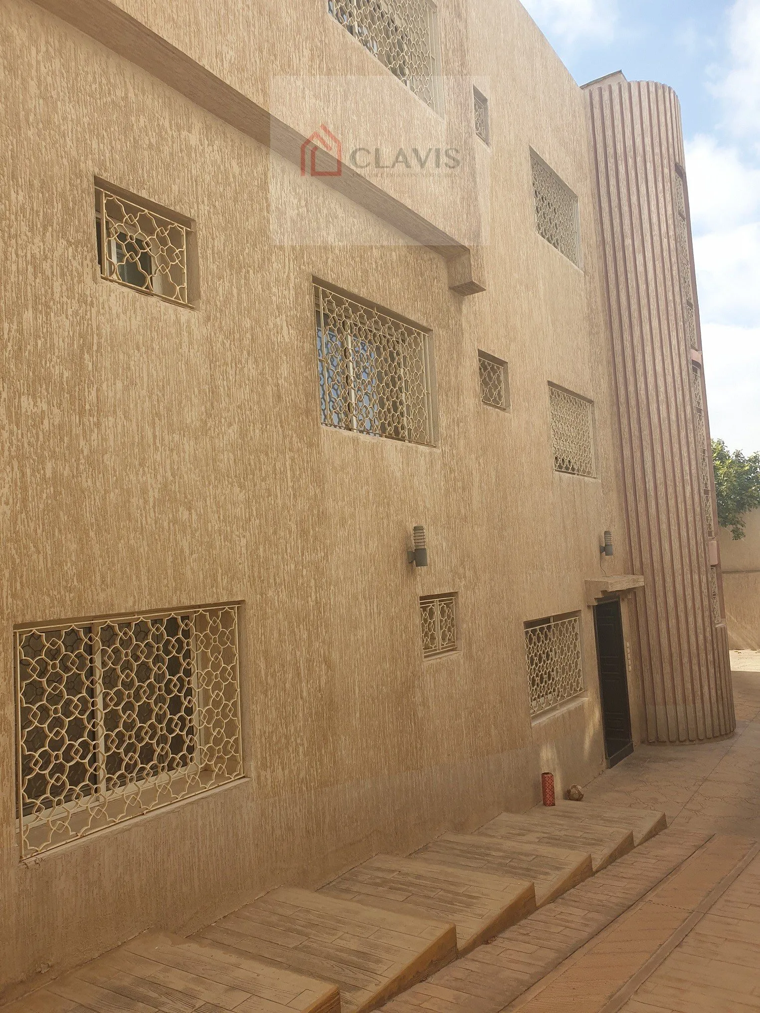 Villa avec 4 appartements independants  multi-usage - الدار البيضاء (4)