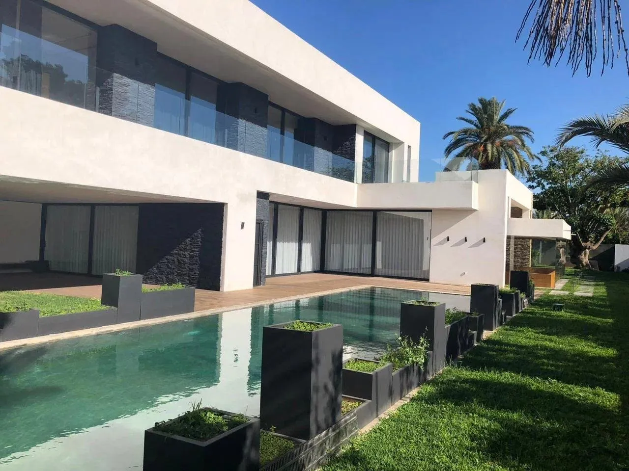 Luxueuse Villa de 5 Suites avec Piscine - الرباط
