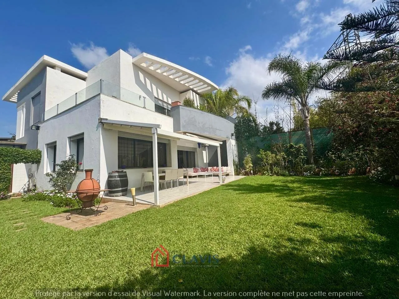 À Vendre Villa moderne et bien ensoleillé - الدار البيضاء