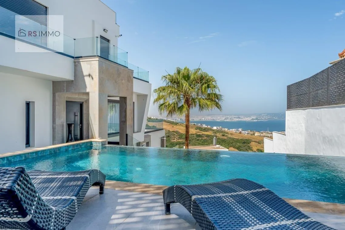Villa Luxueuse – Vue Panoramique sur la Baie de Tanger – Mnar - طنجة