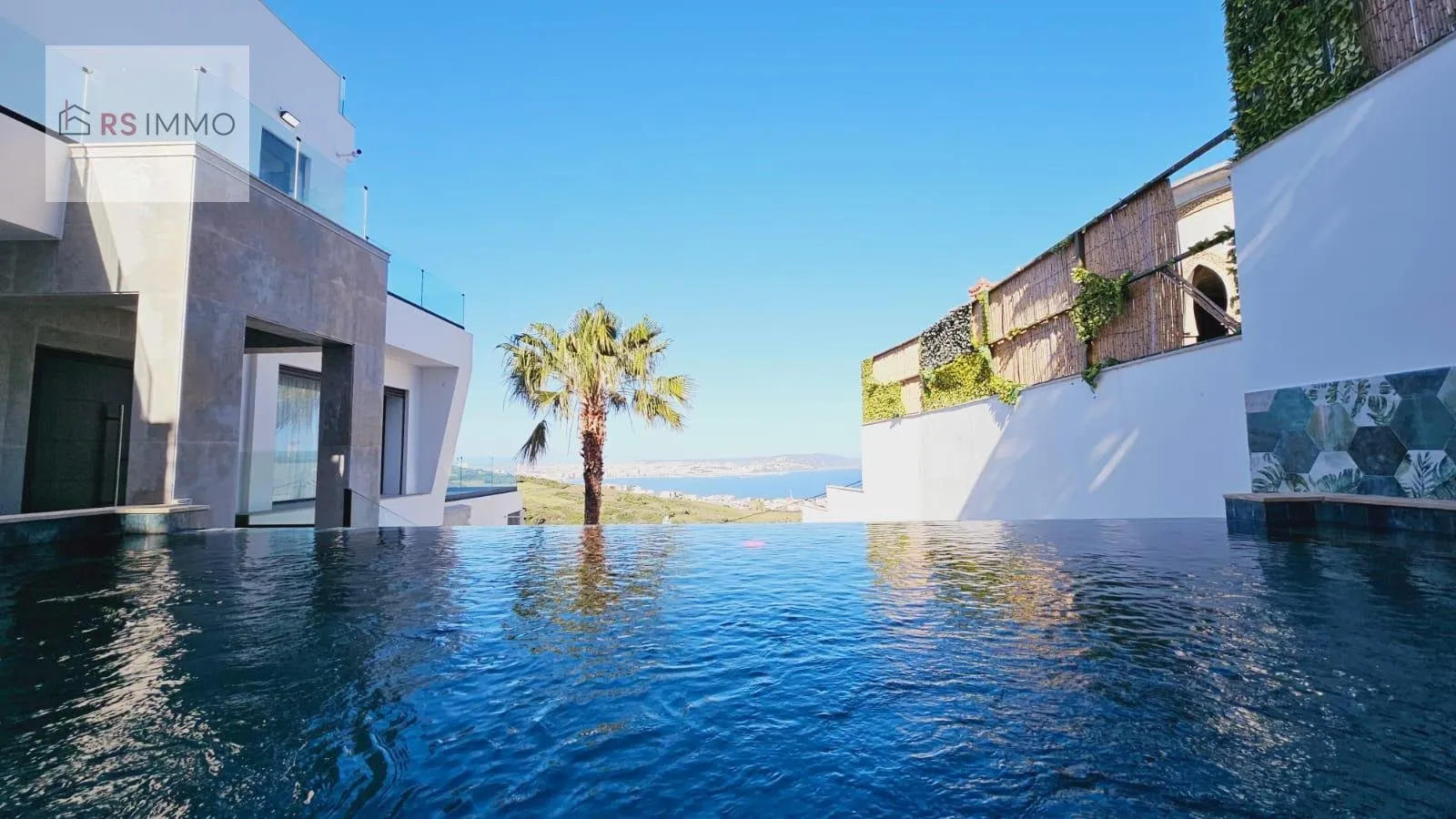 Villa Luxueuse – Vue Panoramique sur la Baie de Tanger – Mnar - طنجة (2)