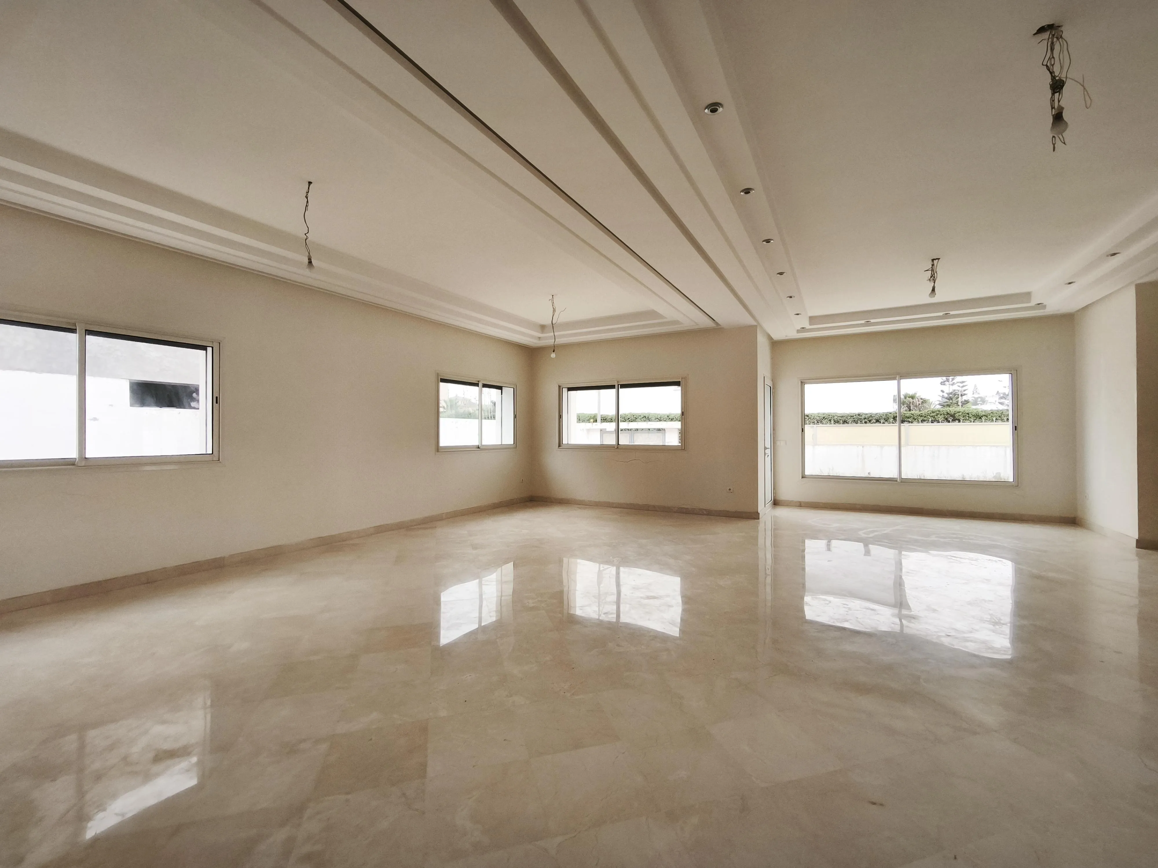 Villa Familiale de Prestige – Quartier Résidentiel, Proche Plage et École Internationale - الدار البيضاء (4)