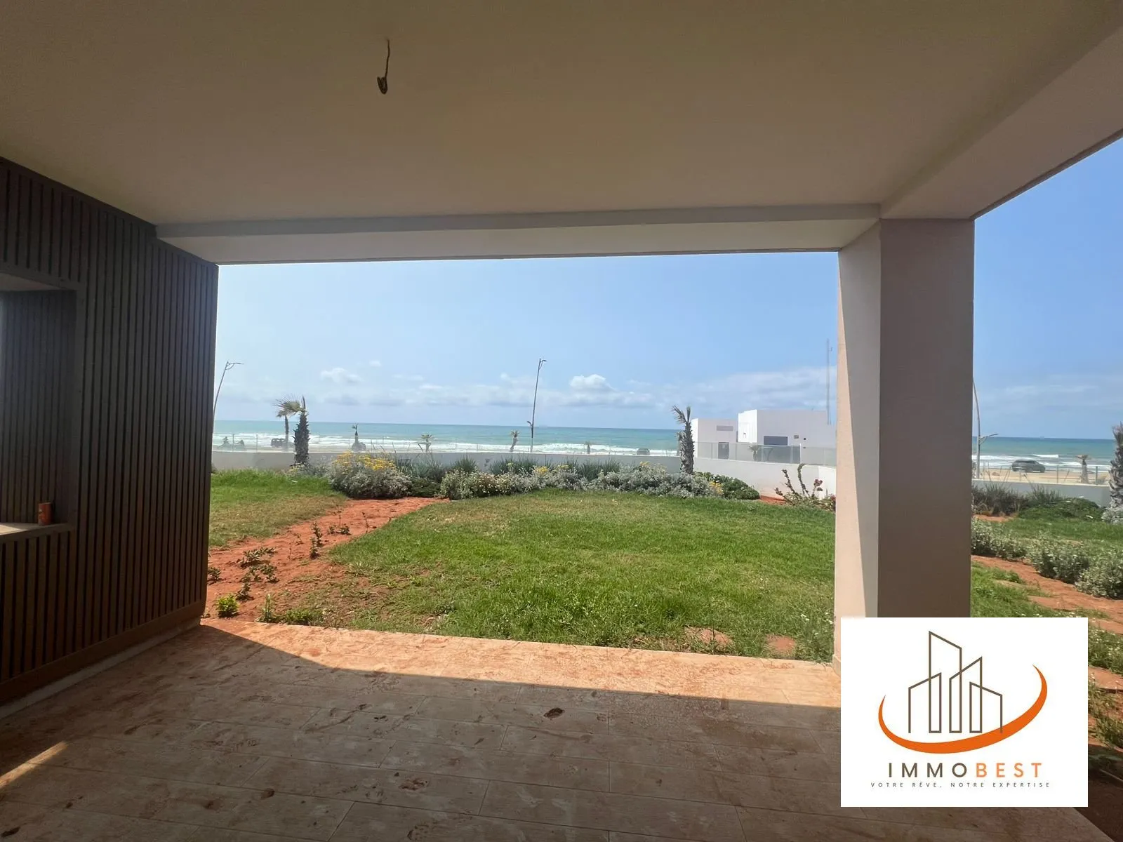 Superbe villa front mer en vente sur Jacques beach 4 CH - الدار البيضاء