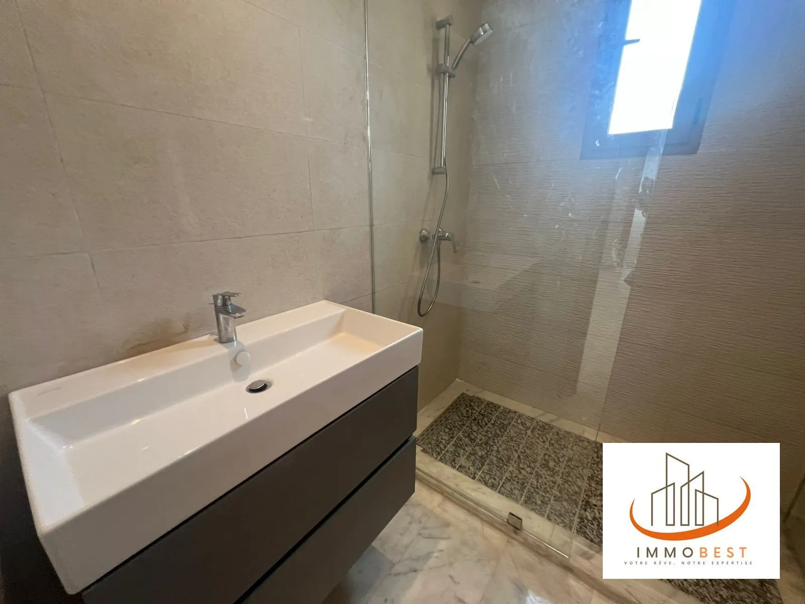 Superbe villa front mer en vente sur Jacques beach 4 CH - الدار البيضاء (4)