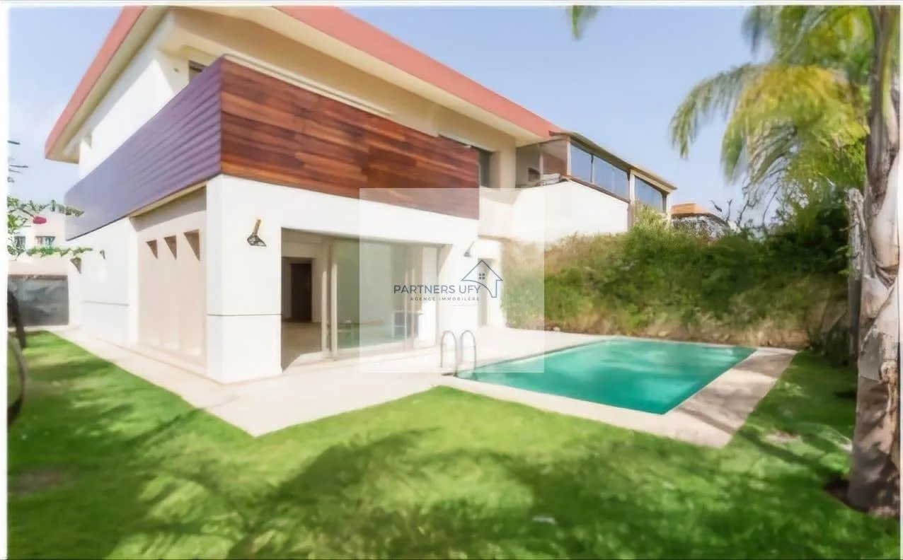 À vendre – Villa jumelée de standing à Bouskoura Golf City – Opportunité rare - بوسكورة