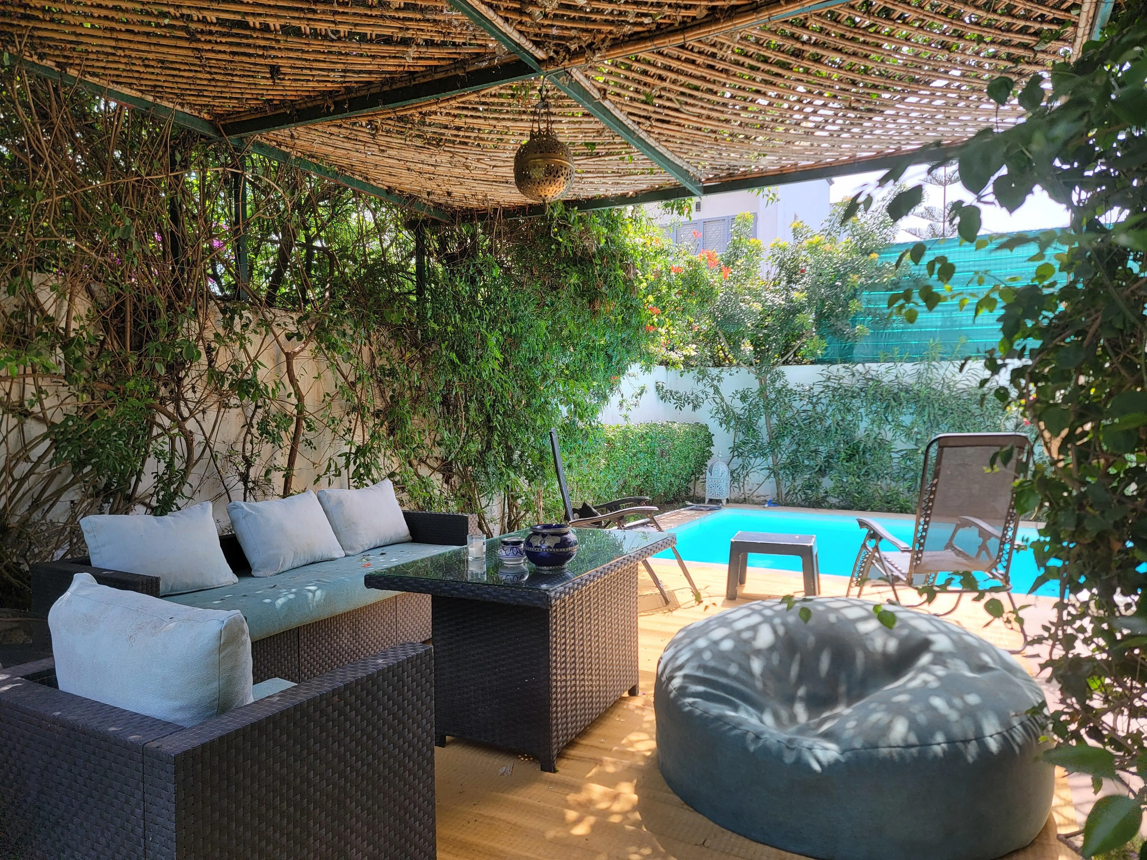 Villa moderne 4 suites jardin piscine - الدار البيضاء (3)