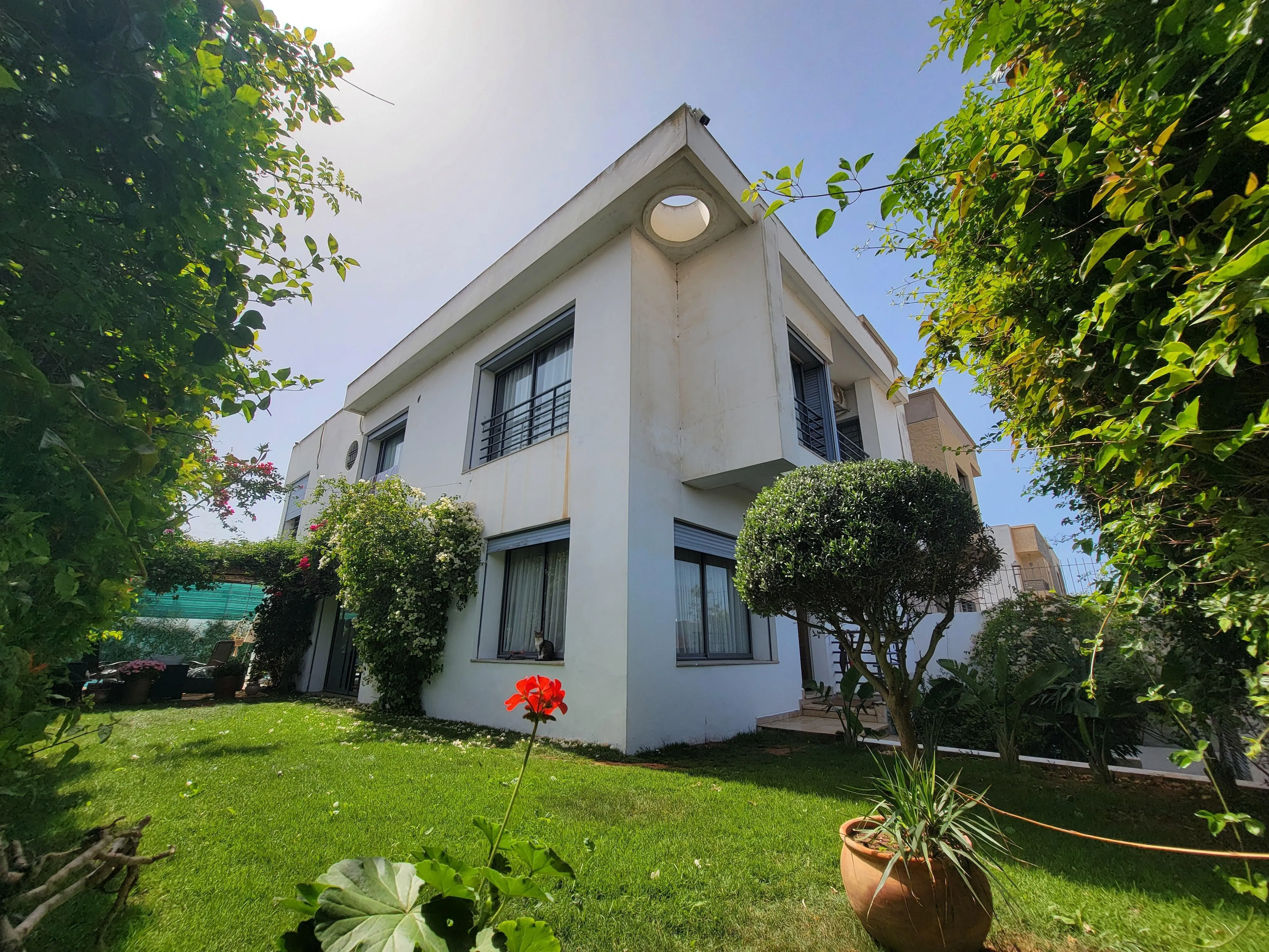 Villa moderne 4 suites jardin piscine - الدار البيضاء (4)