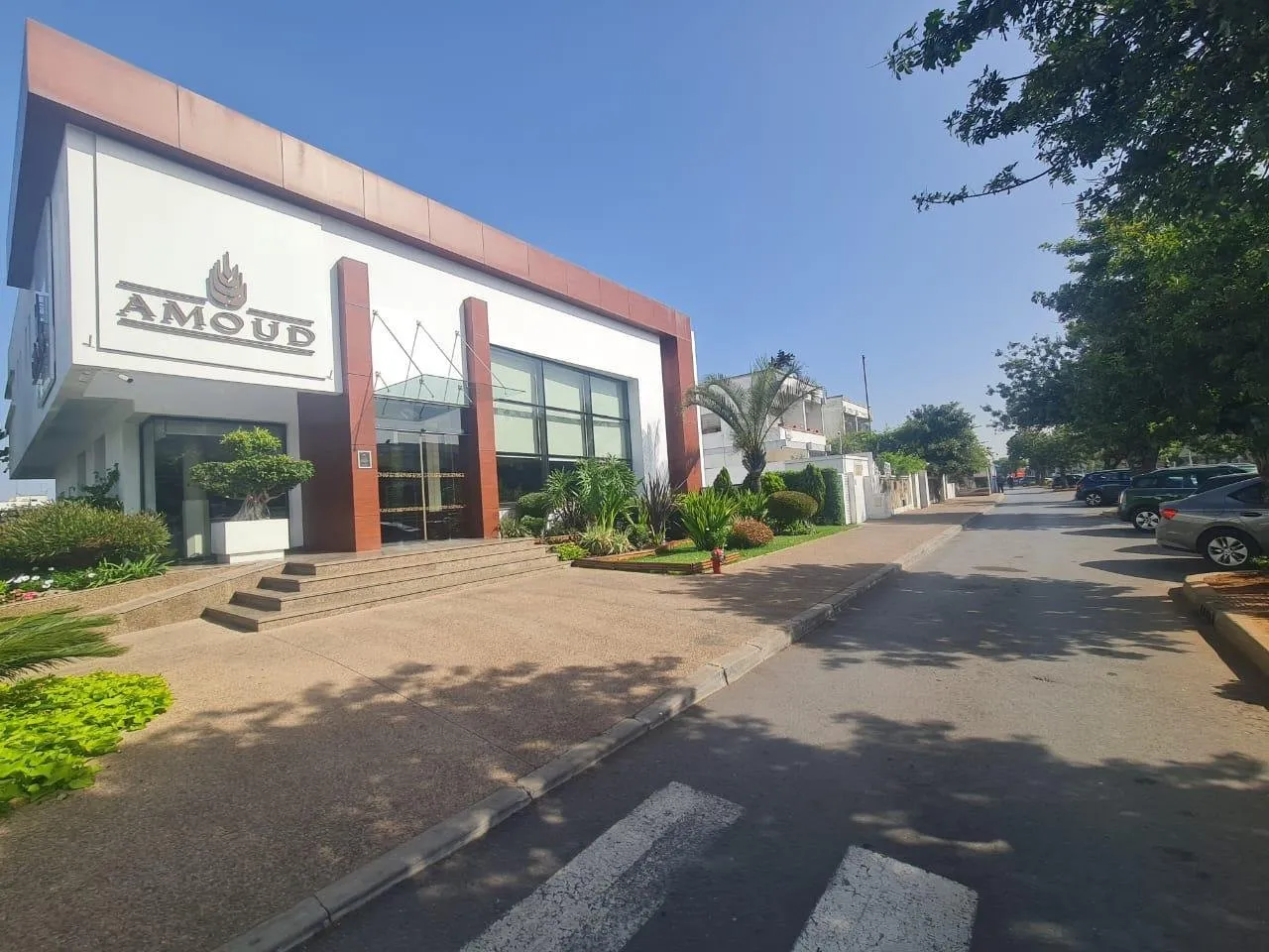 Villa à vendre sur une grande artère commerciale (haut Agdal) - فاس